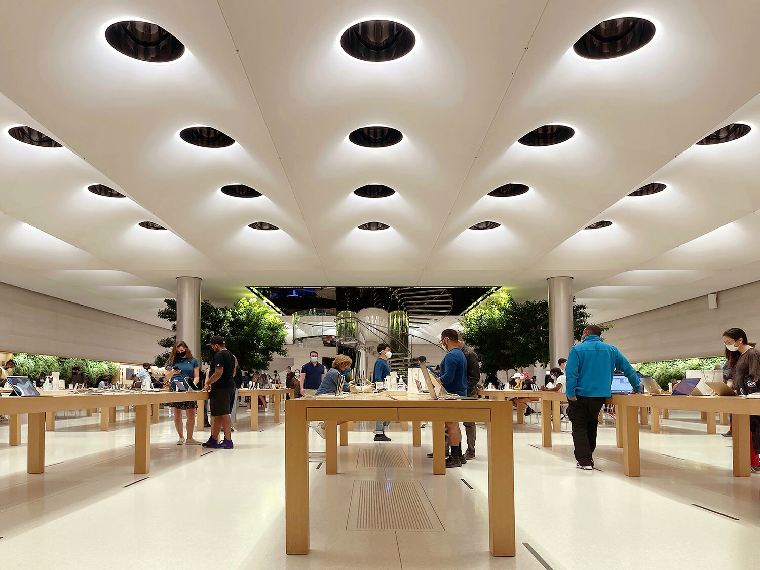 Foster + Partners and Office for Visual Interaction - Apple Fifth Avenue Flagship image