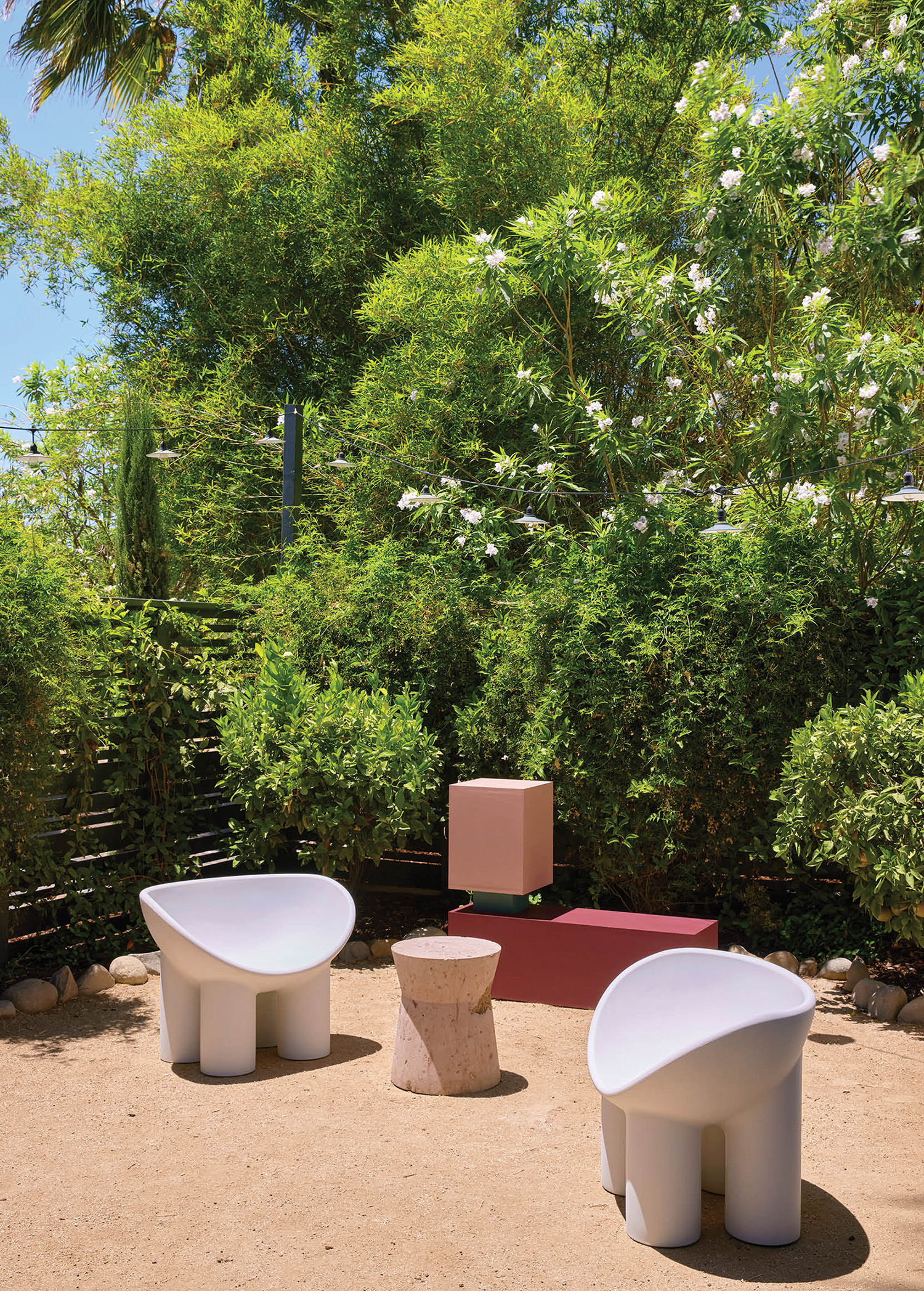 A white bench