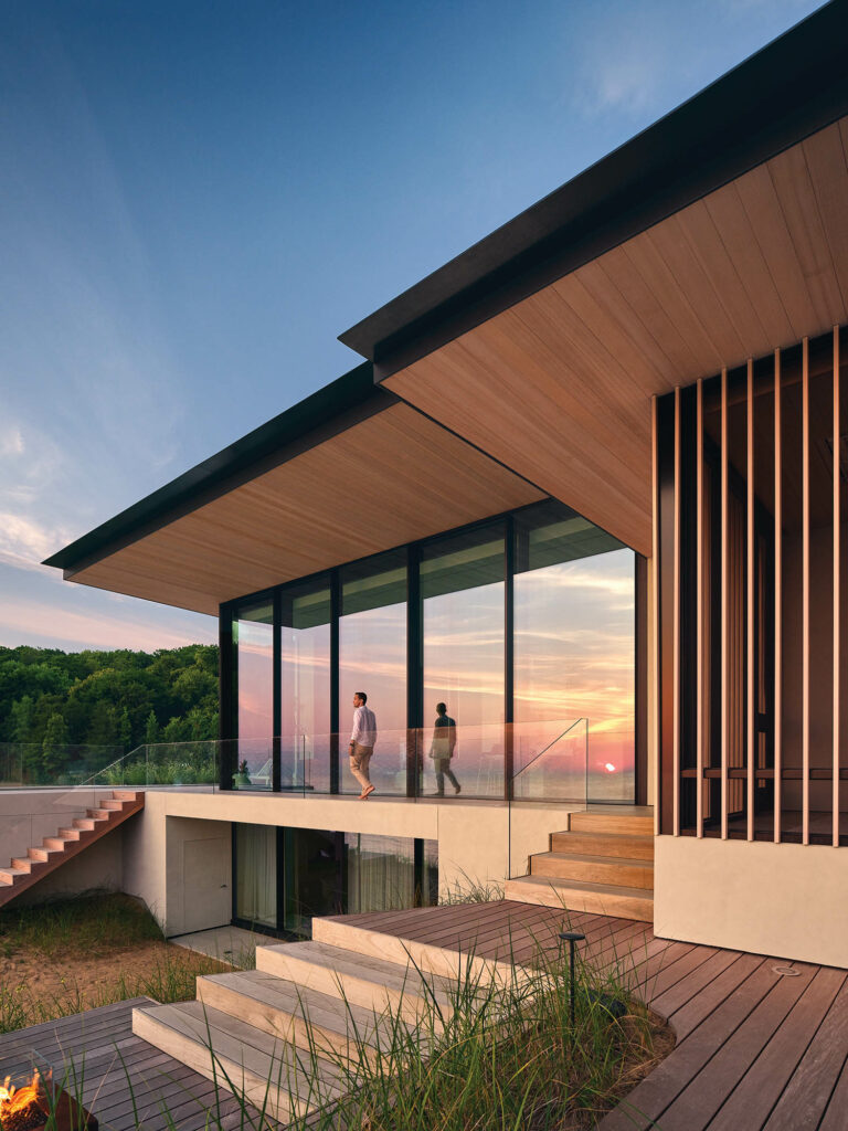 exterior deck with wooden slats and view of the surrounding area