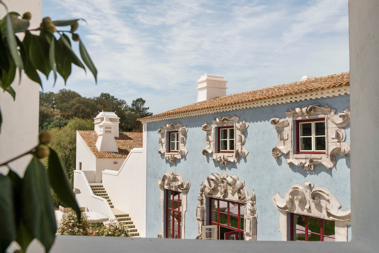 exterior of Vermelho Melides with a view of the surroundings